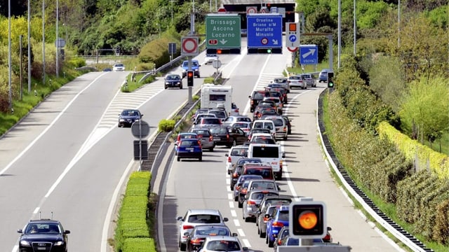 Zwei Dutzend Autobahnprojekte stehen still