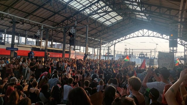 Pro-palästinensische Demonstrationen behindern Bahnverkehr
