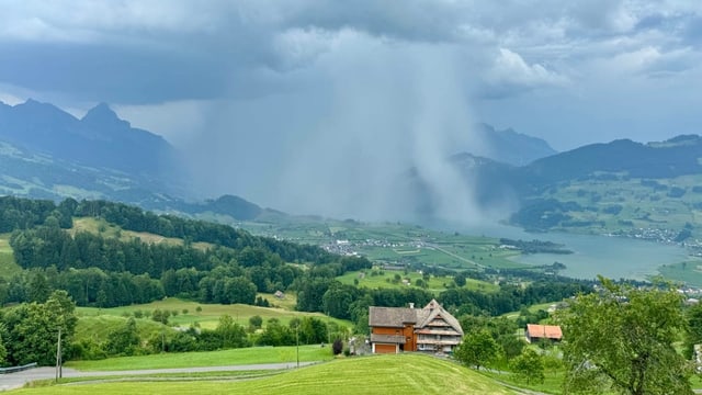 Trotz höchster Regenwarnung keine Schäden: wie das, SRF Meteo?