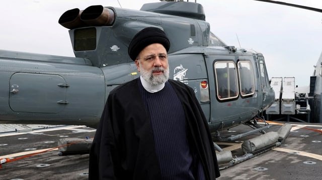 Iran: Helikopter mit Präsident Raisi an Bord ist verunfallt