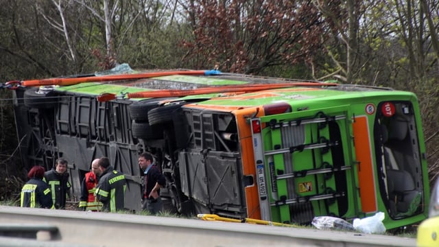 Busunglück in Deutschland: Keine Todesopfer aus der Schweiz