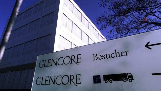 Glencore schreibt im ersten Halbjahr erneut Verlust