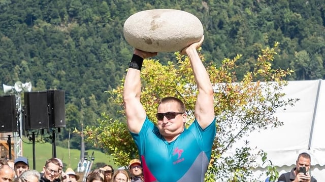 Hutmacher bricht in der Quali 21-jährigen Rekord