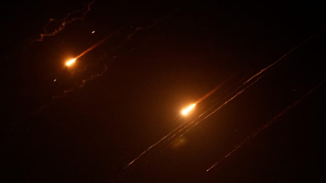 Iran feuert neue Raketenwelle auf Israel ab