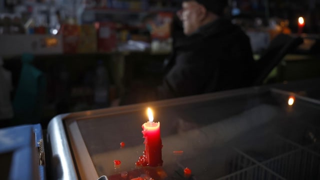 Strom kehrt teils zurück +++ Sicherheitsdispositiv für die Nacht