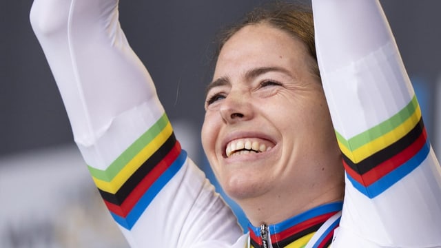 Van Till erobert den Titel – Handbiker Recher holt Silber