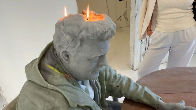 Dieser Künstler brennt sich nieder