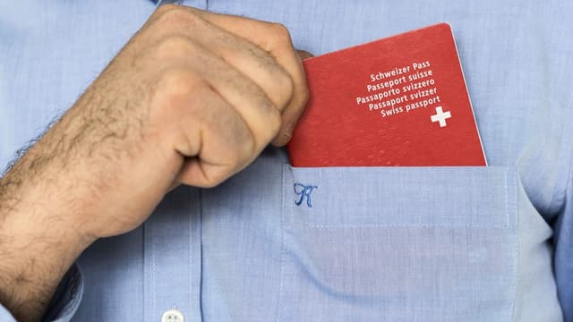 Mehr Uni-Absolventen erhalten den Schweizer Pass