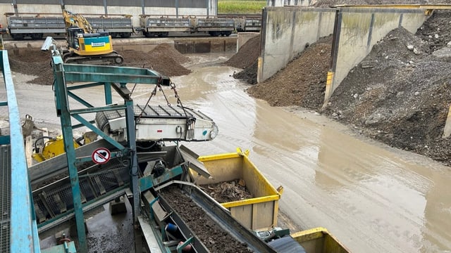 Hier werden Böden von langlebigen Chemikalien wie PFAS gereinigt