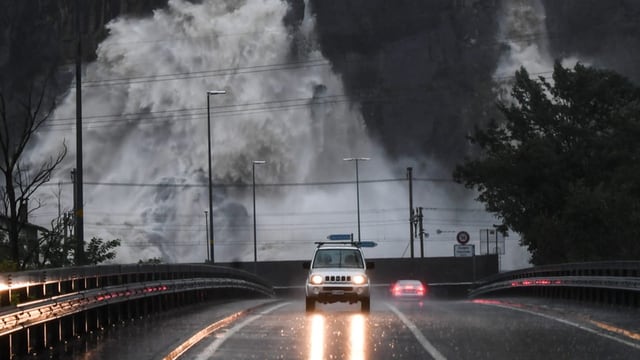 Strasse ins Bavonatal gesperrt: Tessin rüstet sich für Starkregen