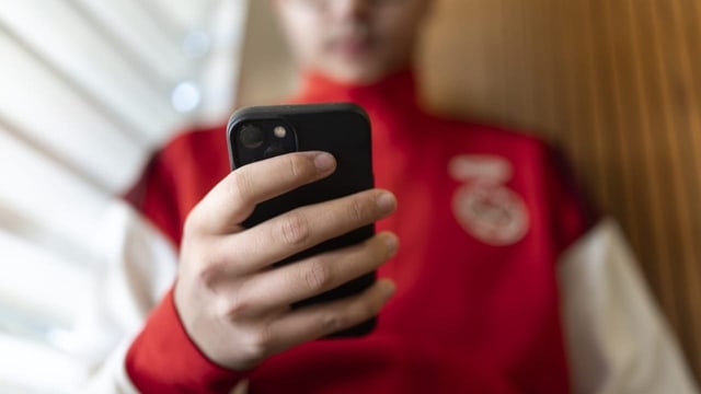 Auch Minderjährige werden online zum Zocken animiert