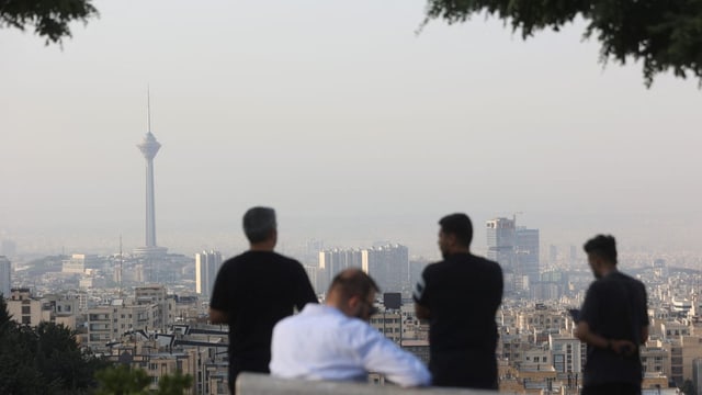 Israel deutet Angriffe auf Waffenfabriken an +++ Trump droht Iran