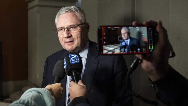 Kein Immunitätsschutz für SVP-Nationalrat Glarner nach Tweet