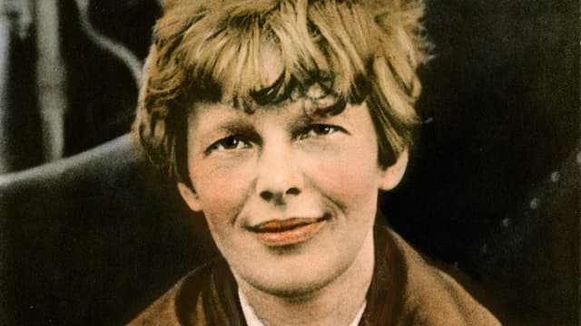 Die Frau, die in die Lüfte ging: Neue Bücher zu Amelia Earhart