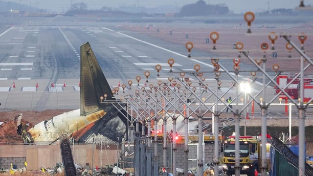Nach dem Flugzeugunglück in Südkorea bleiben viele Fragen offen
