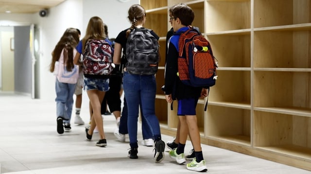 Braucht es einen Kleidungskodex fürs Klassenzimmer?