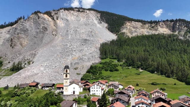 Bei Gefahr stoppt in Brienz eine automatisierte Ampel den Verkehr