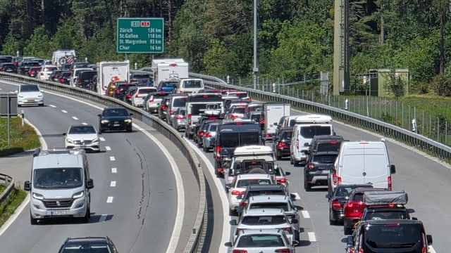 Der Stau Richtung Norden lichtet sich