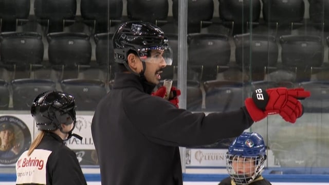 NHL-Star Siegenthaler sorgt in Zürich für strahlende Kinderaugen