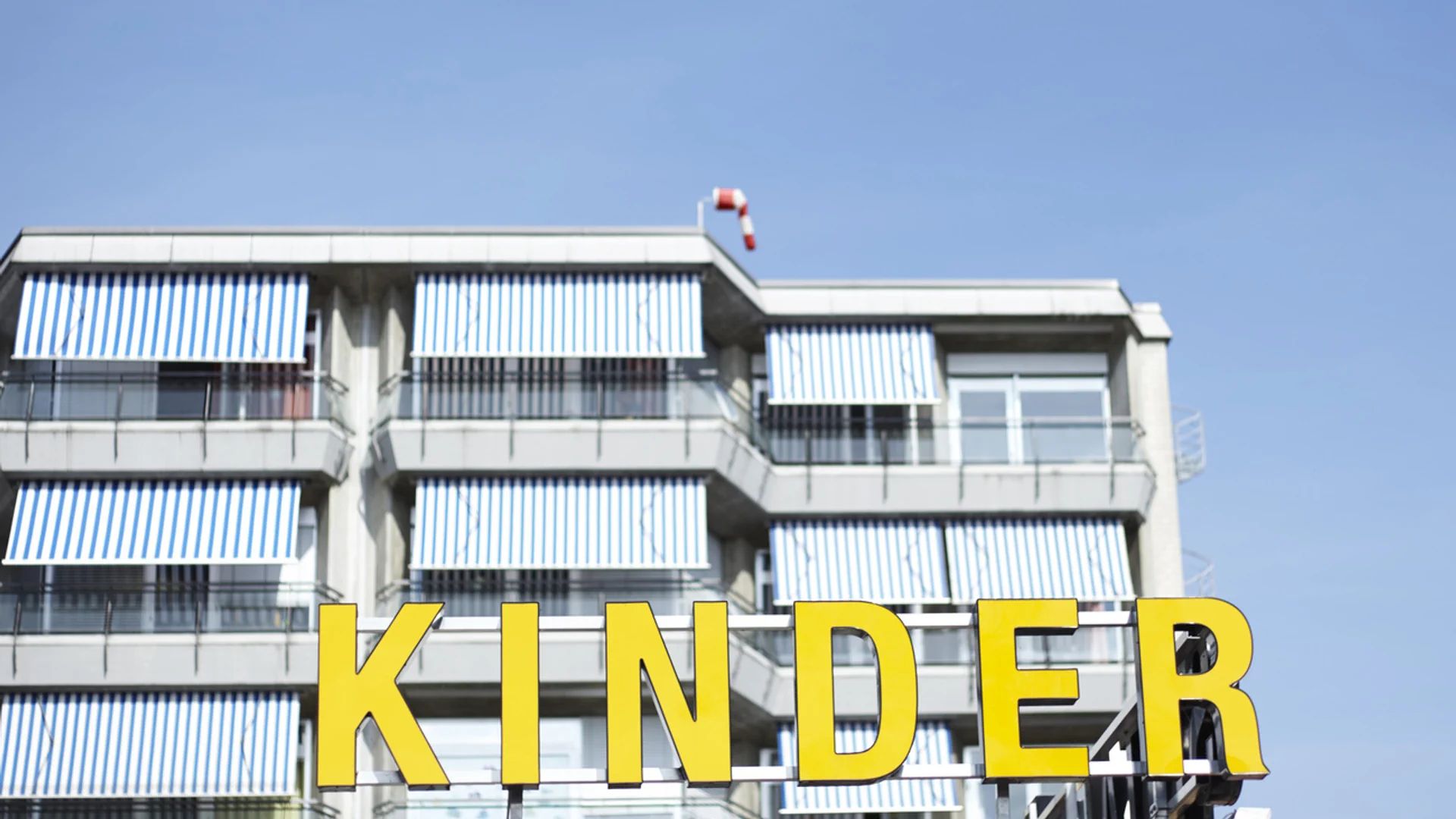 Fassade des alten Kinderspitals in Zürich