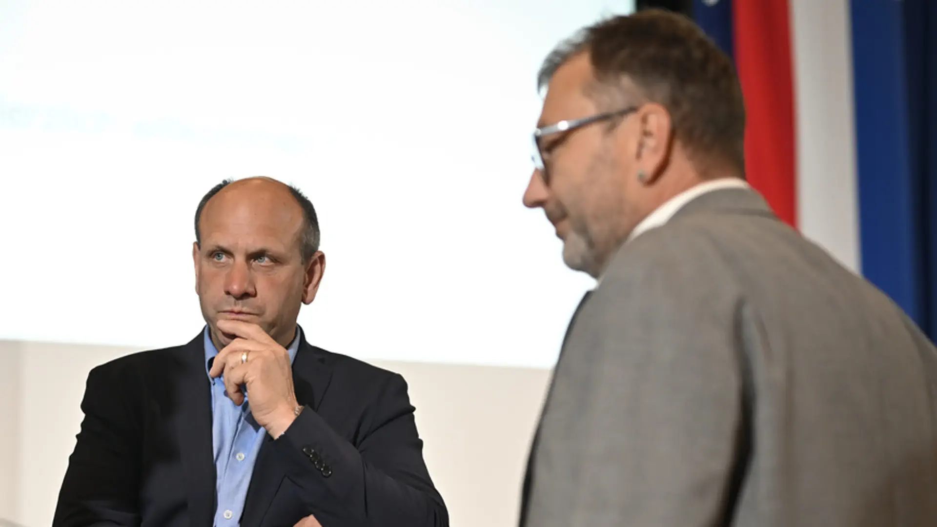 Foto von Gemeindepräsident Daniel Albertin und Regierungsrat Peter Peyer