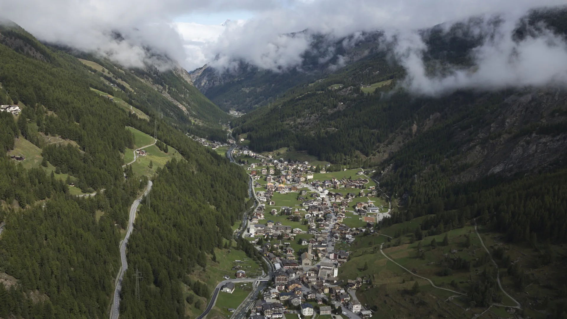 Saas Grund von oben