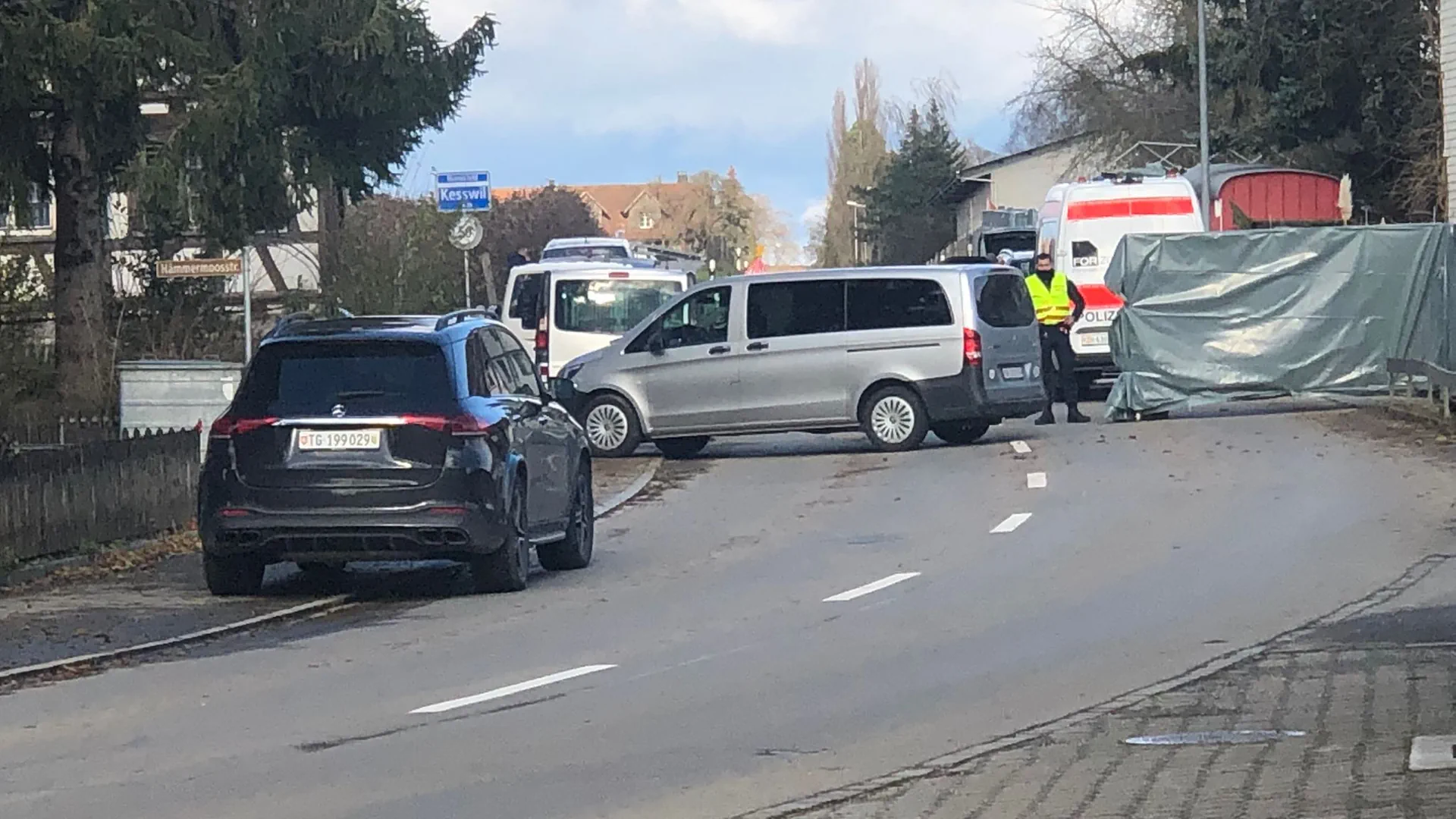 Kantonspolizei erstellt Strasensperre in Hefenhofen